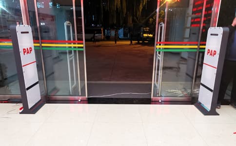 超高頻UHF電子標簽通道設備門禁系統